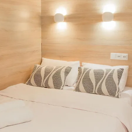 Smart Apartments: Lviv, Steps From Opera House