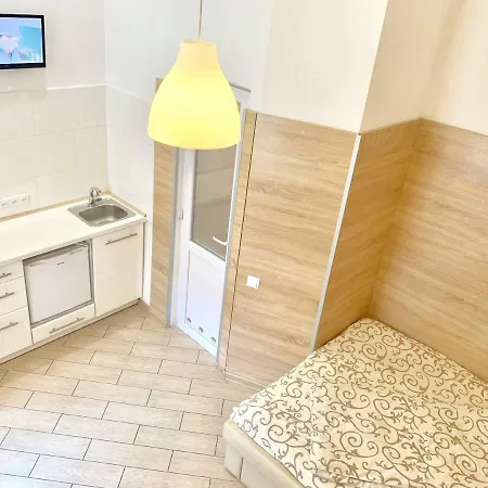 Apartment Smart Apartments: Lviv, Steps From Opera House *